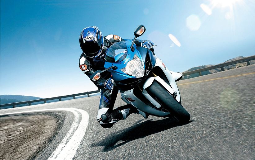 Wspaniałość prędkości: poznaj świat motocykli